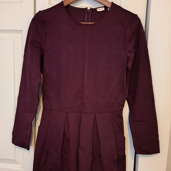 Aritzia Sunday Best Long Sleeved Fit-and-Flare Tartine Dress Size 8 - Picture 4 of 5